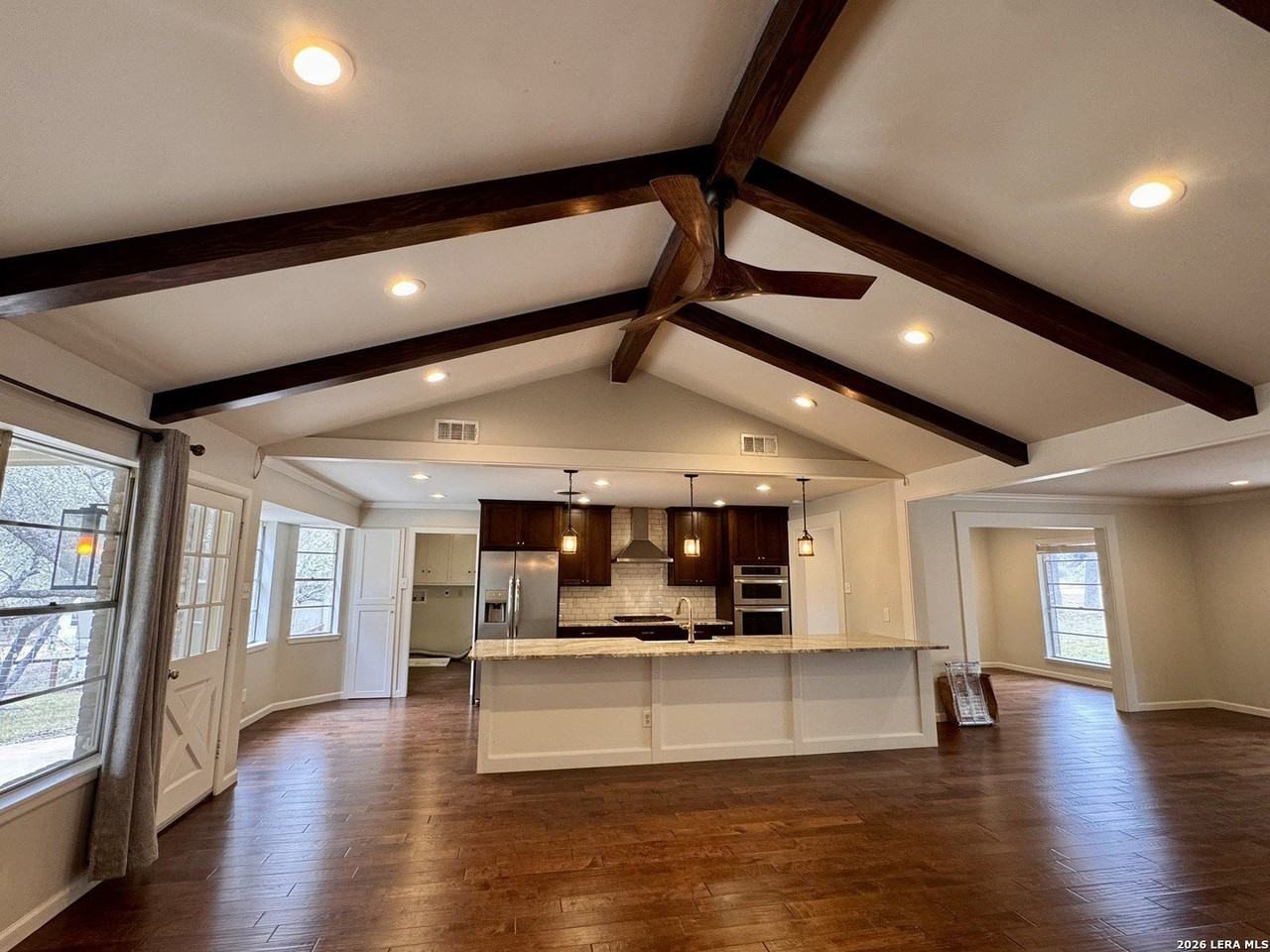 131 Canyon Oaks Dr - Photo 3 of 30