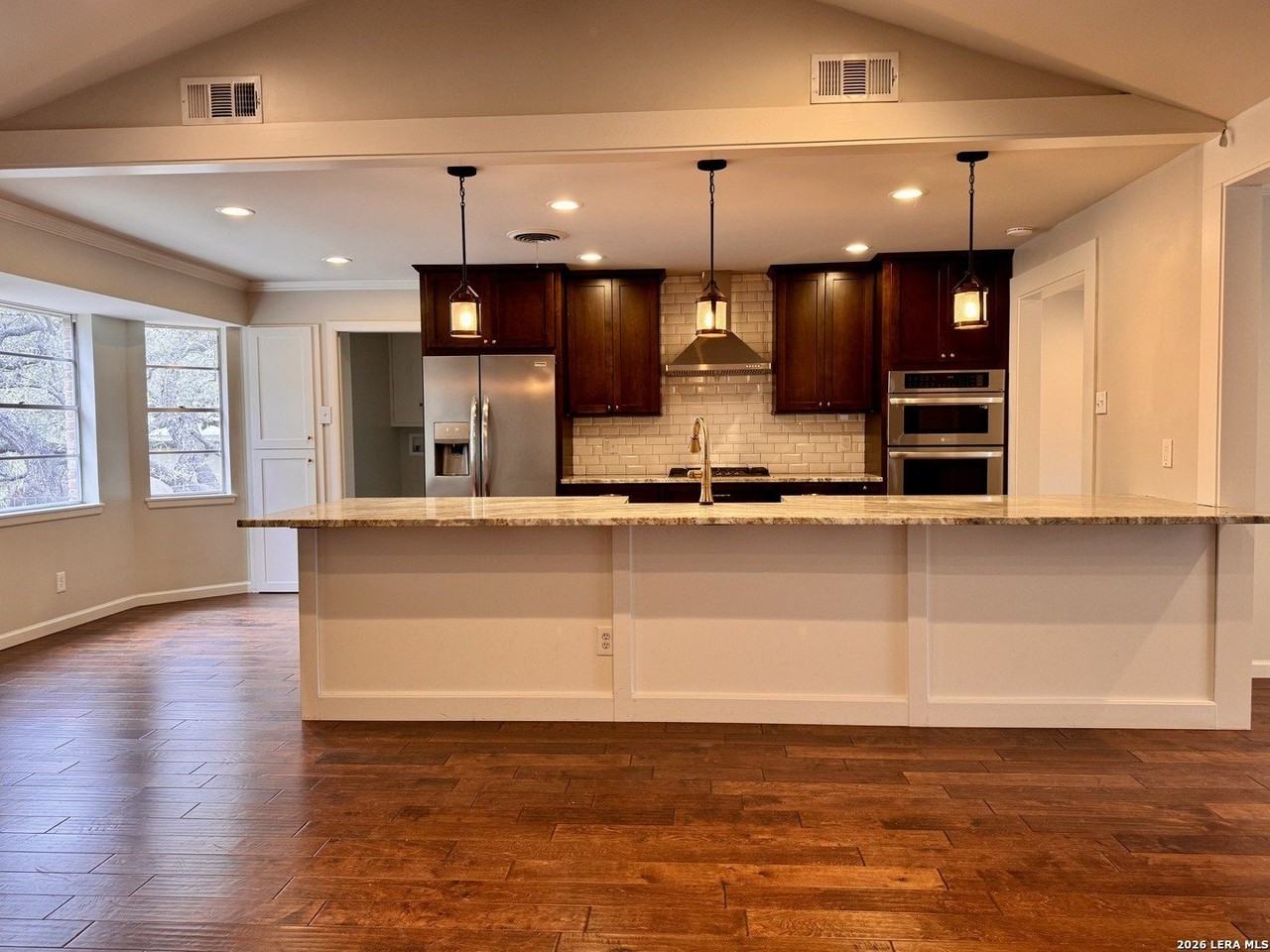 131 Canyon Oaks Dr - Photo 5 of 30