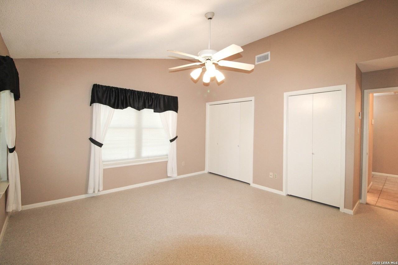 10323 Quail Meadow St - Photo 5 of 50