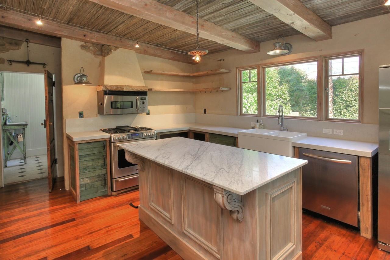 333 E Victoria St - Photo 6 of 13