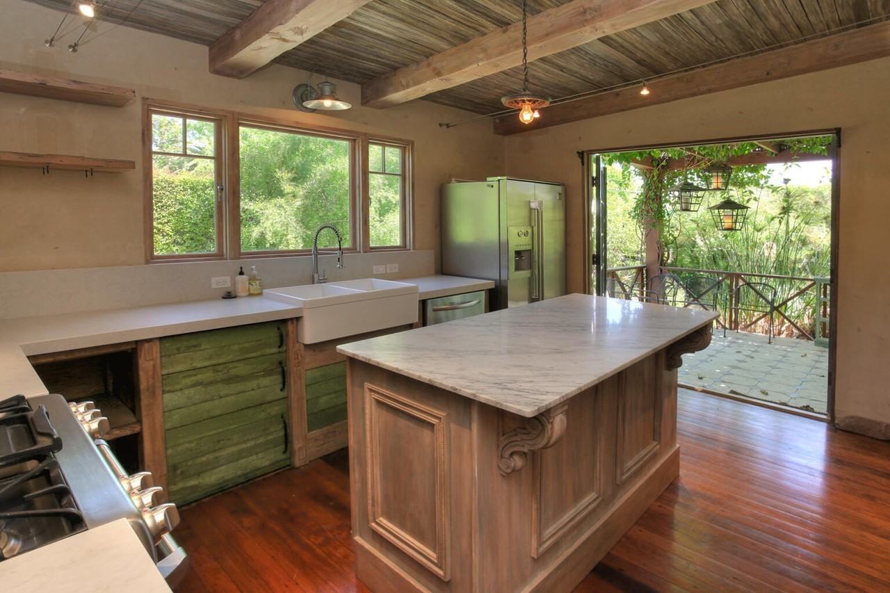 333 E Victoria St - Photo 7 of 13