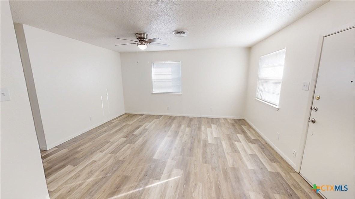 1505 Daude Ave - Photo 3 of 19