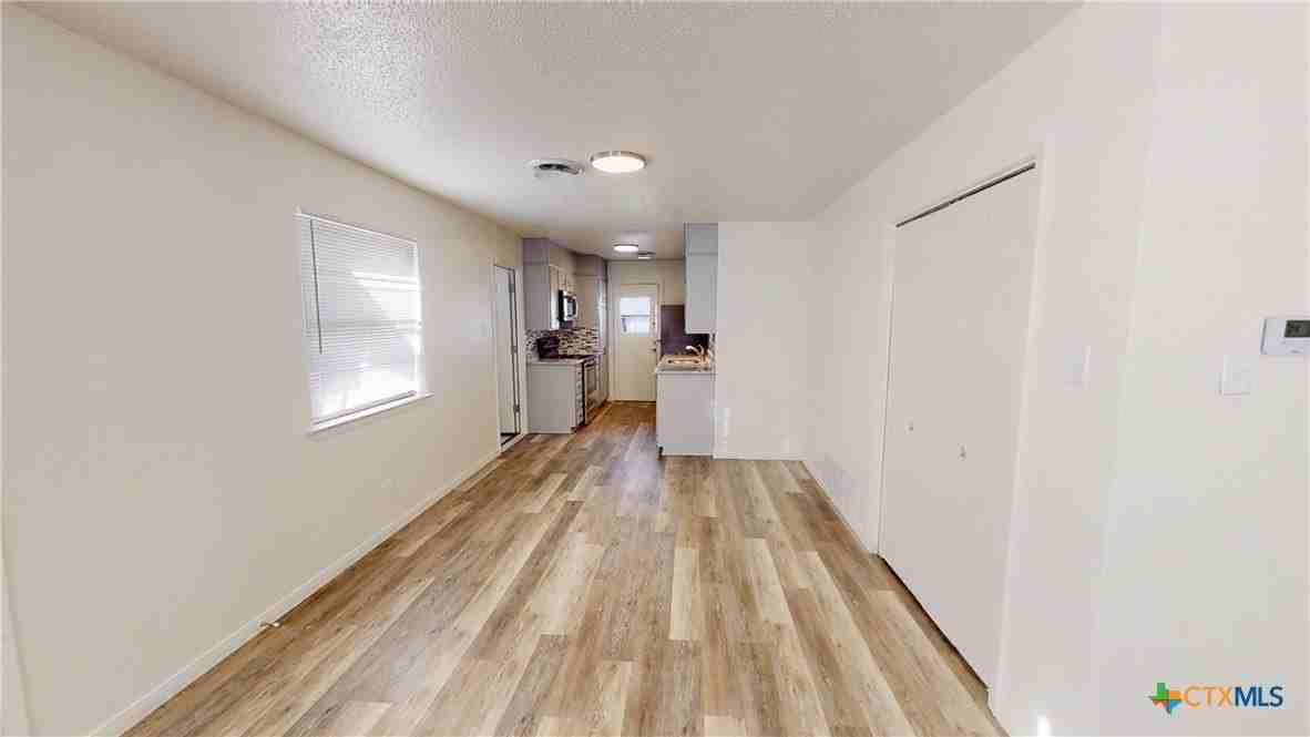 1505 Daude Ave - Photo 5 of 19