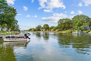 featured image of 93 Riverside Dr