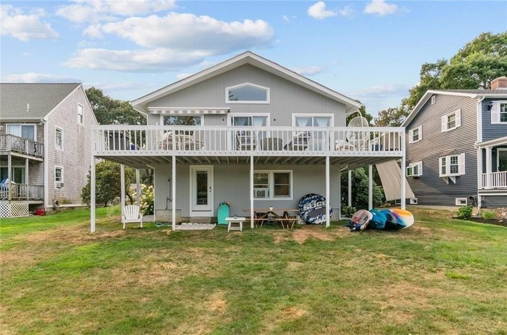 93 Riverside Dr - Photo 3 of 39