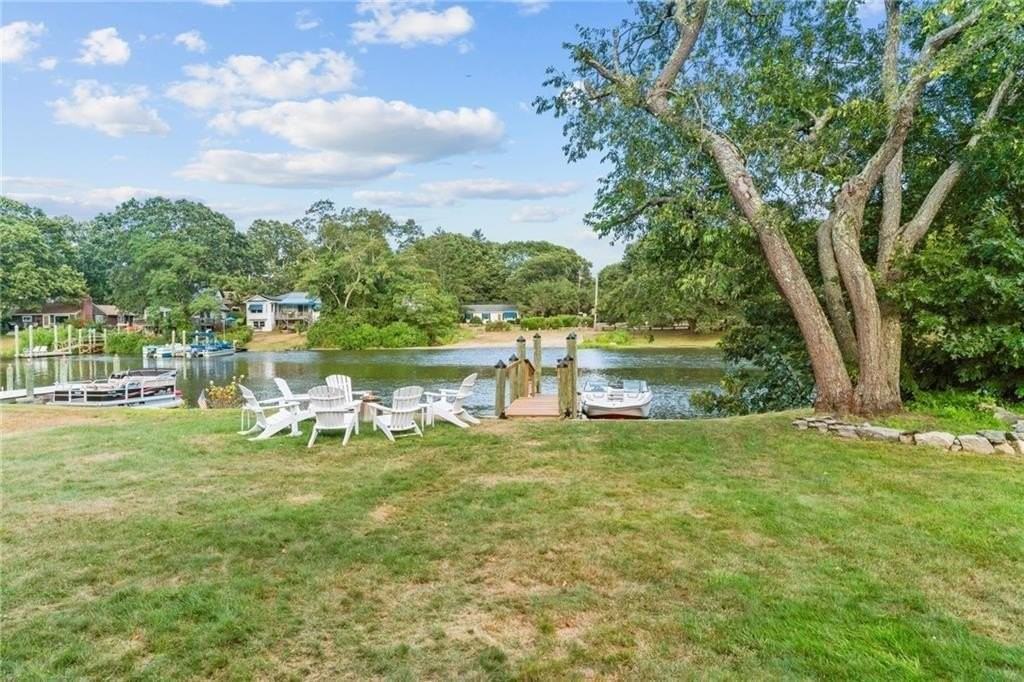 93 Riverside Dr - Photo 6 of 39