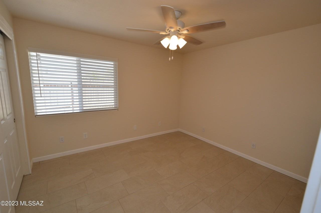 3870 E Lee St - Photo 7 of 9