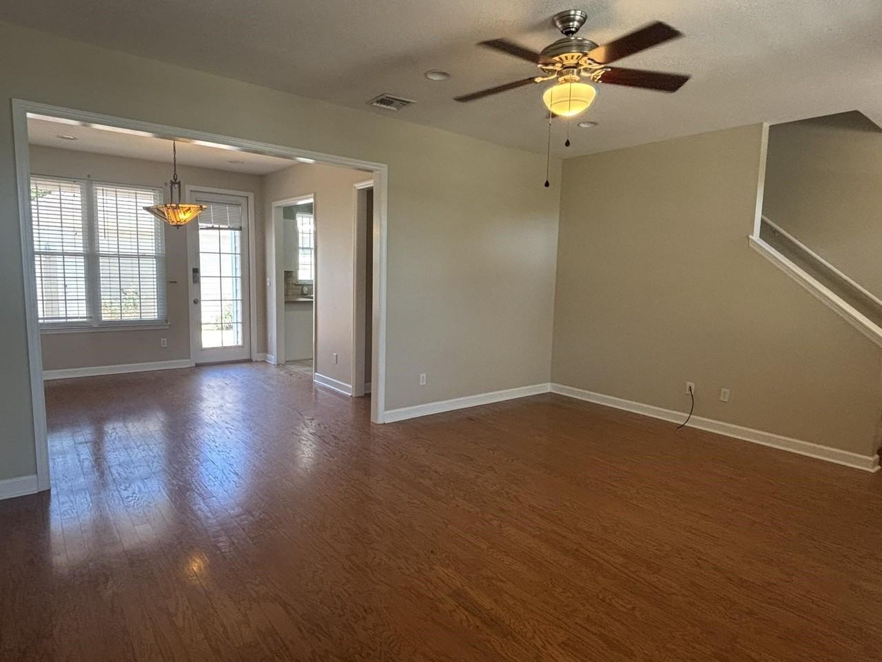 4020 Colleton Ct - Photo 7 of 34