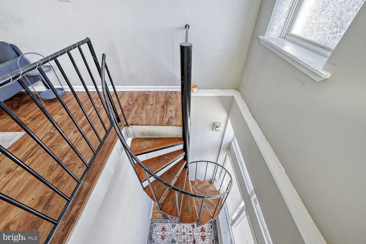 400 N Rose St Unit 2 #2 - Photo 3 of 11