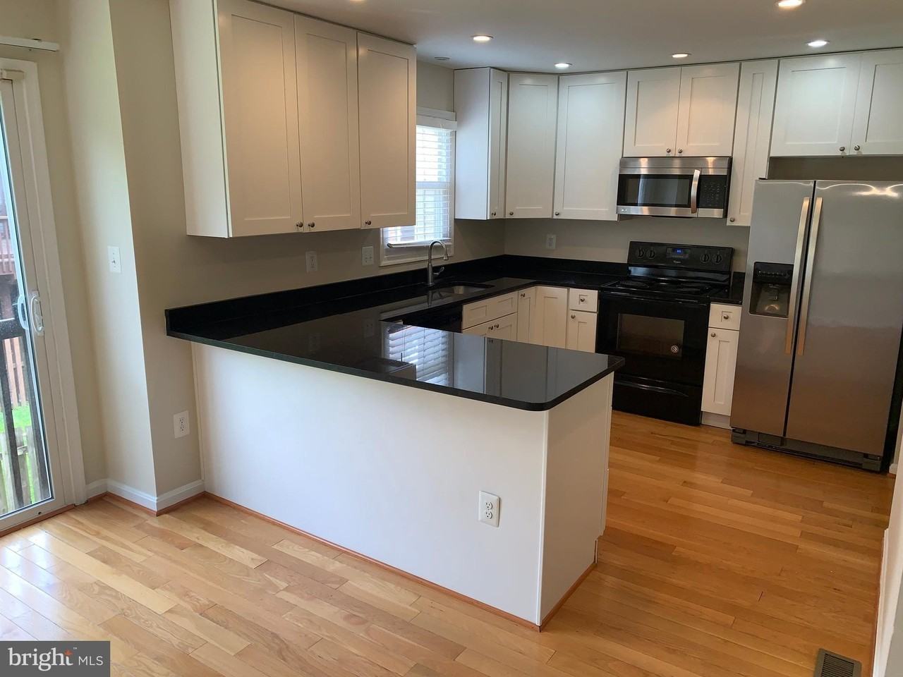 1569 Templeton Pl - Photo 5 of 44