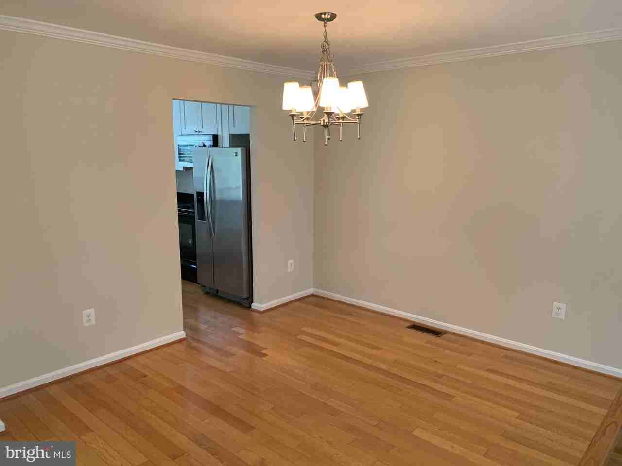 1569 Templeton Pl - Photo 7 of 44