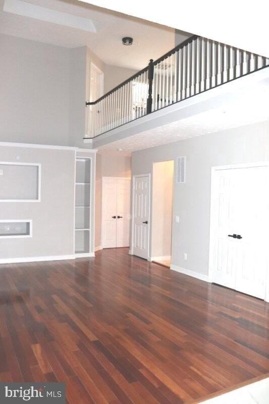 10011 Welshire Dr - Photo 4 of 35