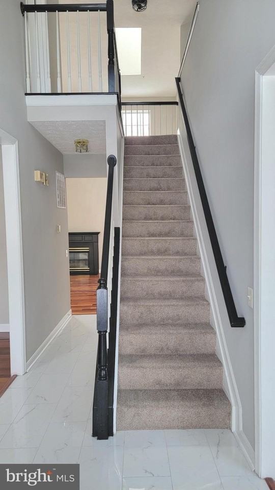 10011 Welshire Dr - Photo 7 of 35