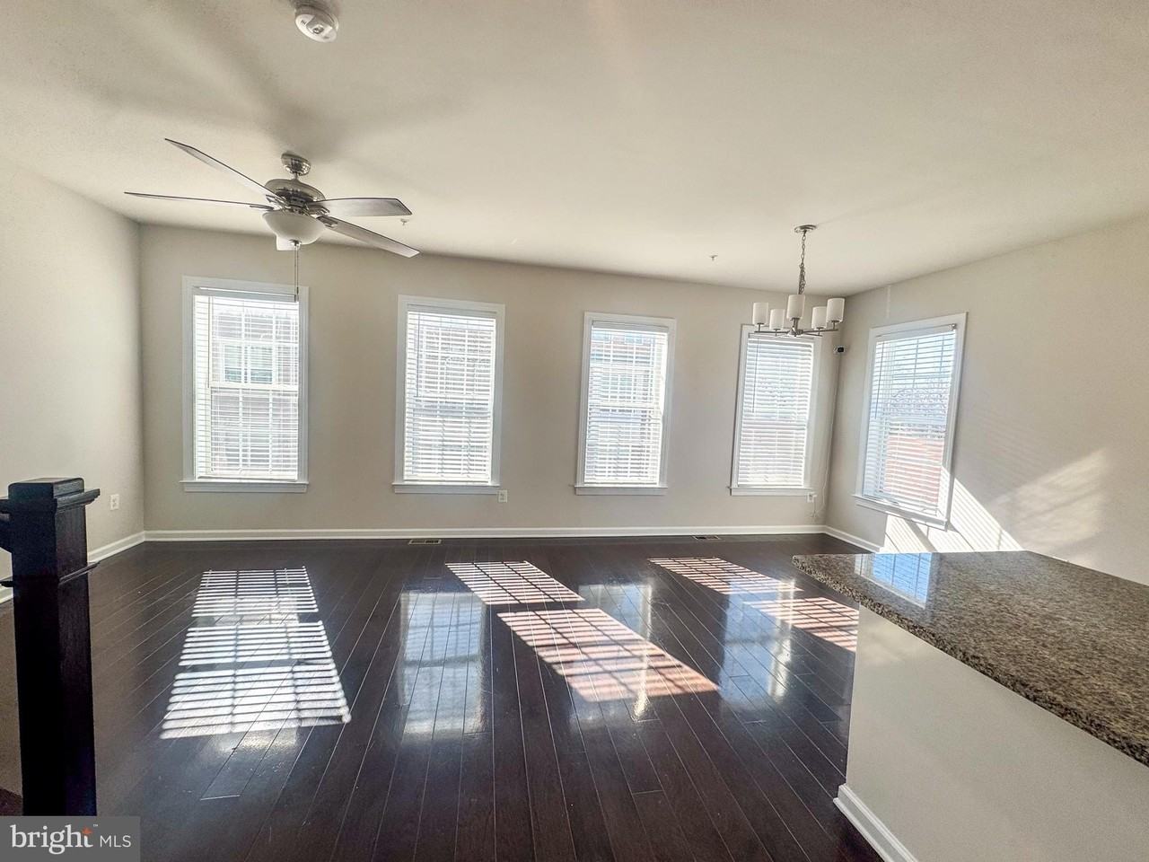 7160 Brick Kiln Cir - Photo 4 of 15