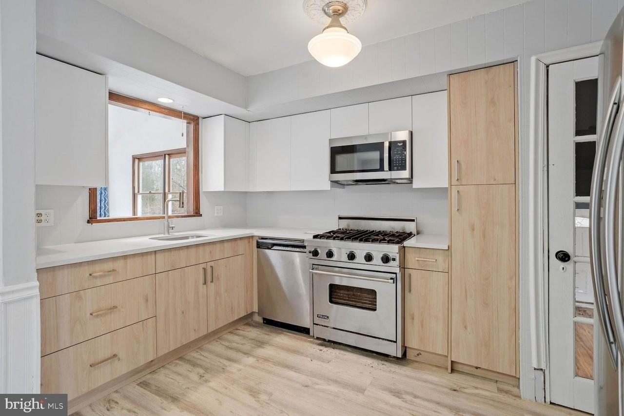 26 Worrell Rd - Photo 5 of 39