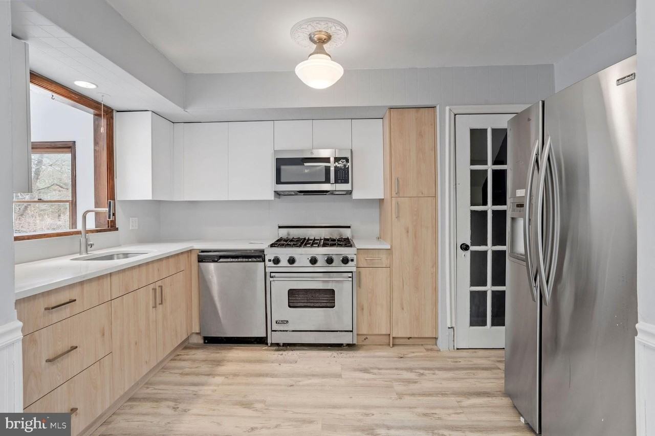 26 Worrell Rd - Photo 6 of 39