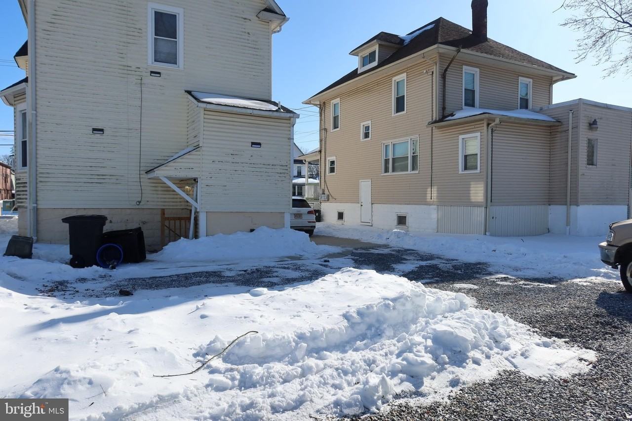 37 W Clinton Ave - Photo 4 of 27