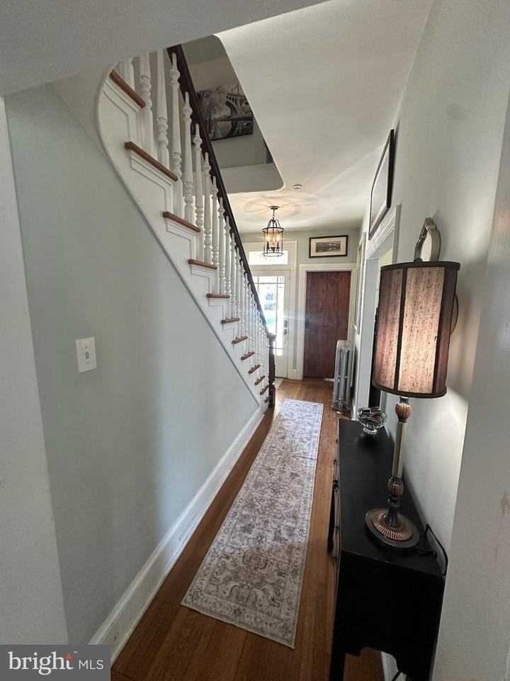 121 W Cottage Ave - Photo 3 of 43