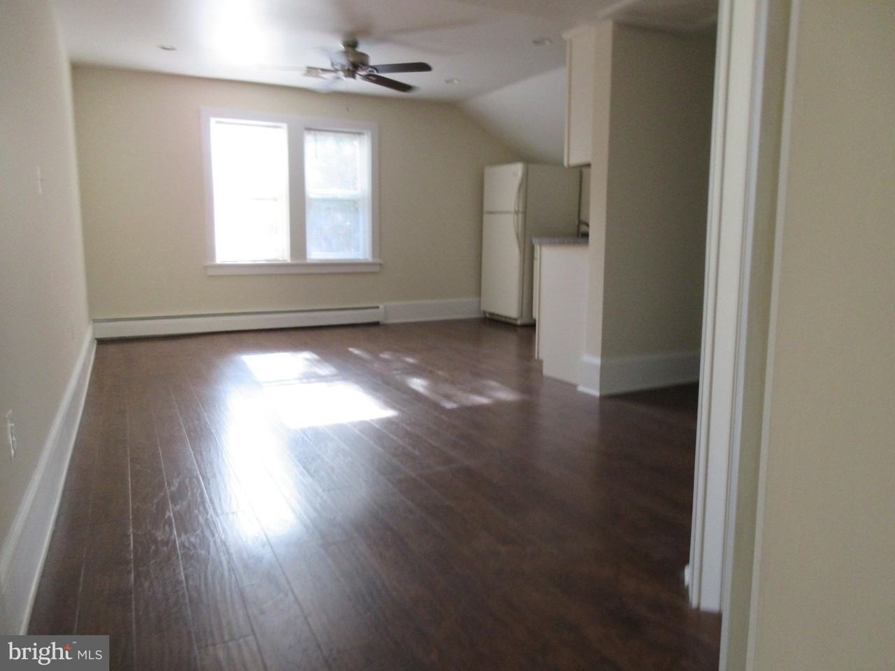 426 4th Ave - Photo 5 of 13