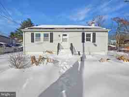 featured image of 120 3rd Ave