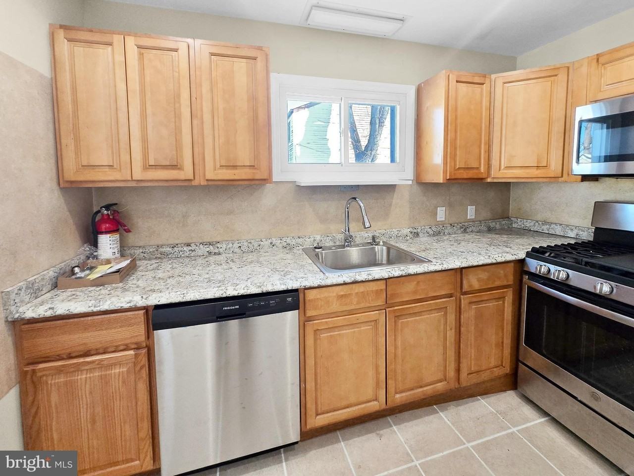 120 3rd Ave - Photo 6 of 18