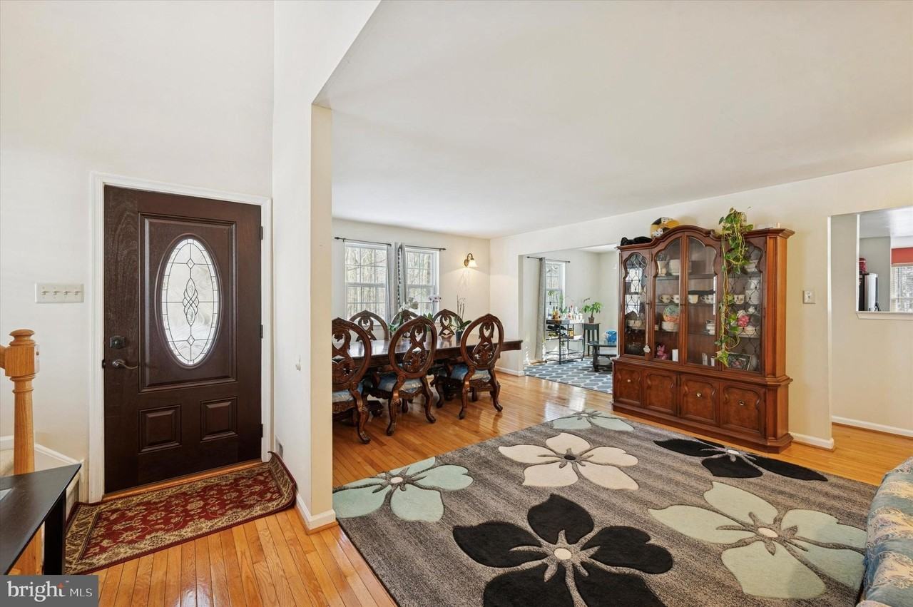 32 Victory Way - Photo 2 of 14