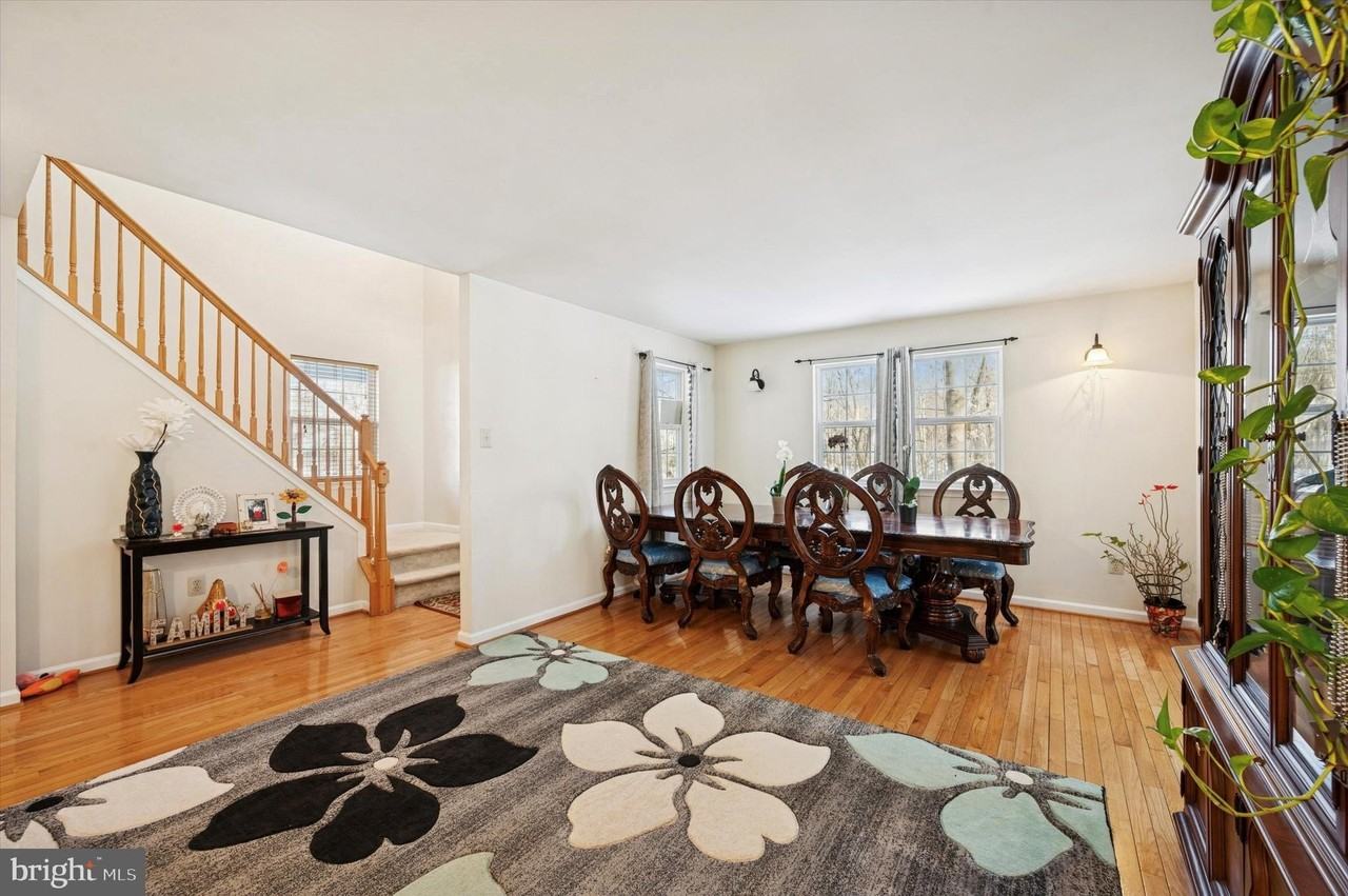 32 Victory Way - Photo 3 of 14