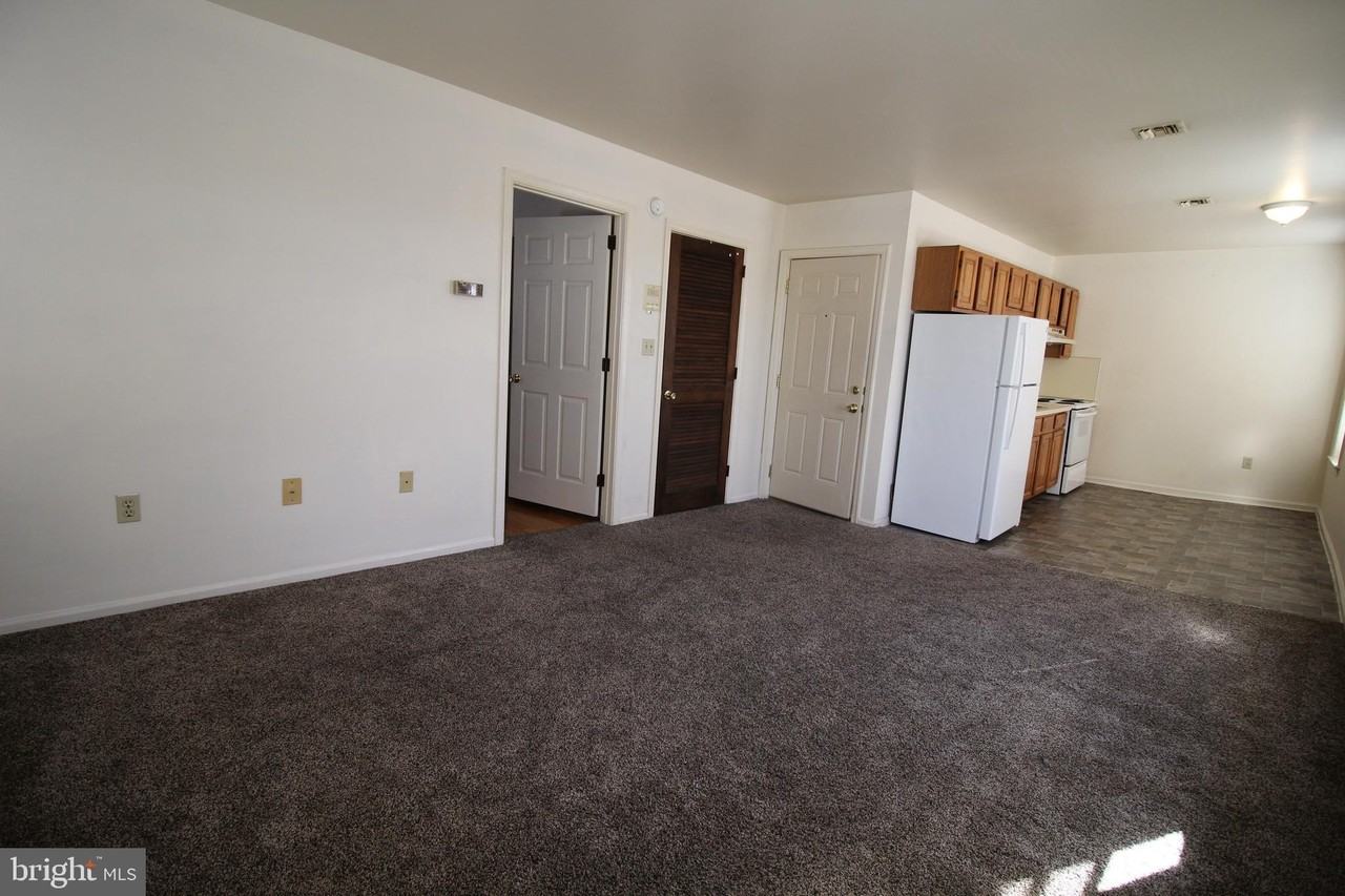 1 W Church Rd Unit 9 #9 - Photo 3 of 8