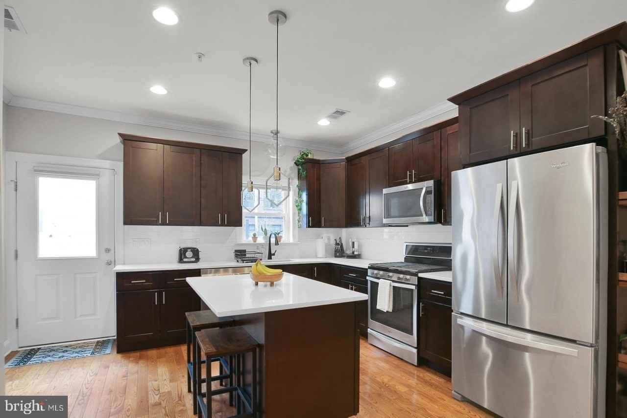 1715 N Howard St - Photo 7 of 43