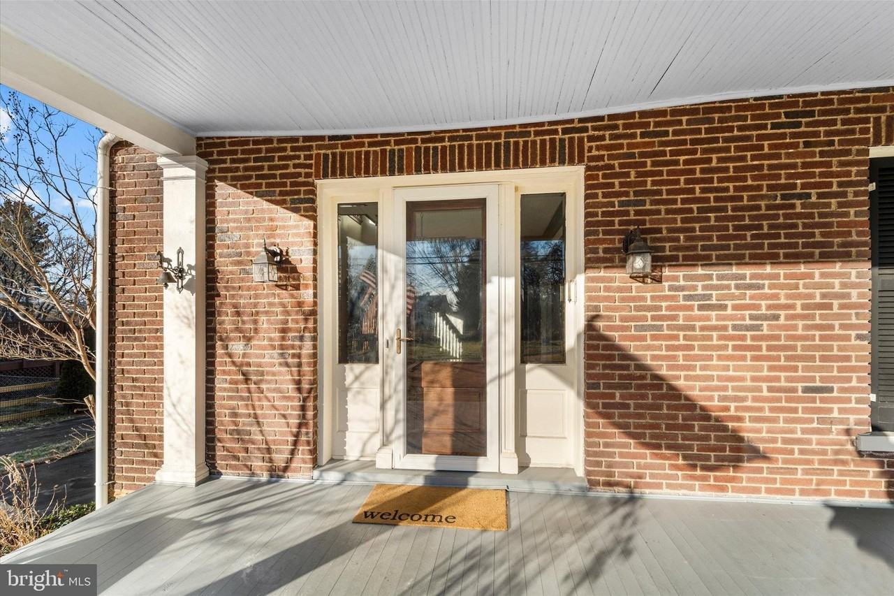 311 W Main St - Photo 2 of 50