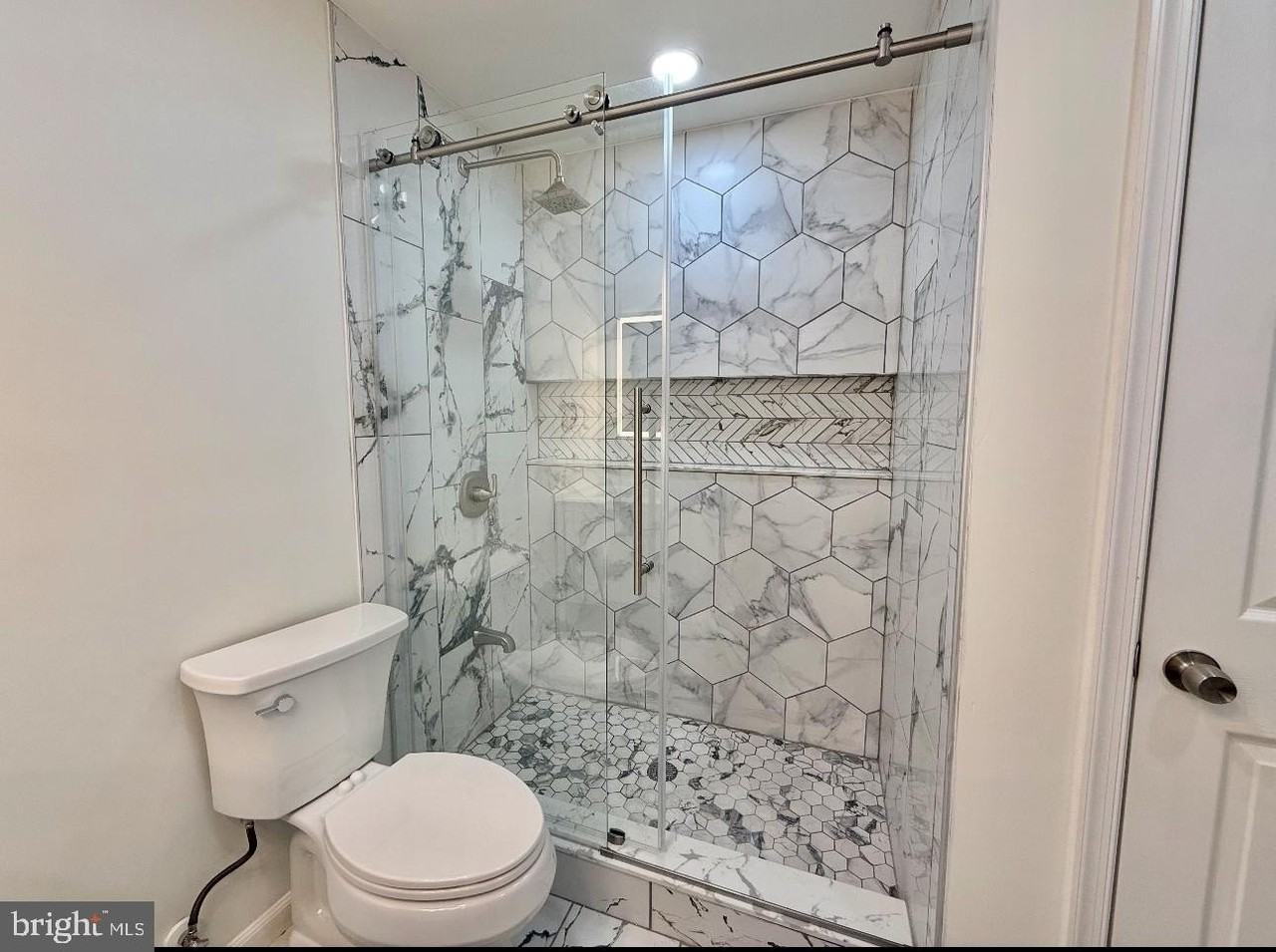 12410 Iona Sound Dr - Photo 6 of 18