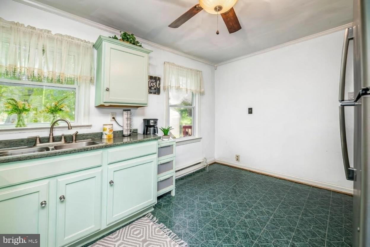 229 Opequon Ave - Photo 3 of 9