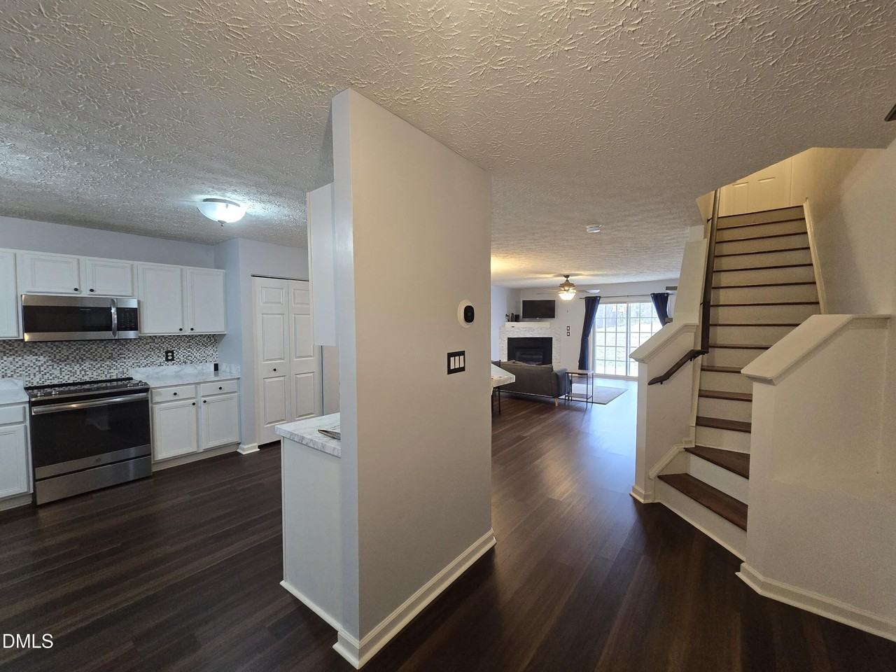 5226 Dilbagh Dr - Photo 3 of 21