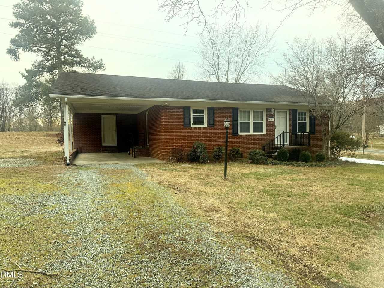 1714 Bonlee Carbonton Rd - Photo 2 of 10