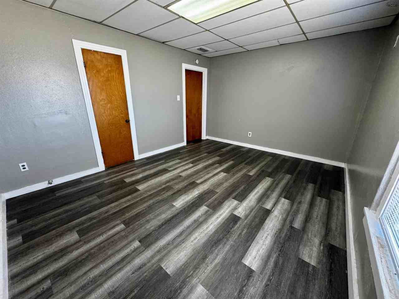 3201 Southwest Dr #2 - Photo 4 of 9