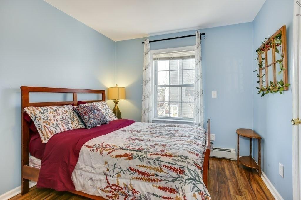 4 Guild St #4 - Photo 3 of 9