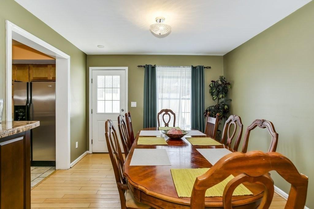 4 Guild St #4 - Photo 7 of 9