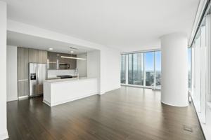 featured image of 313 W Wolf Point Plz