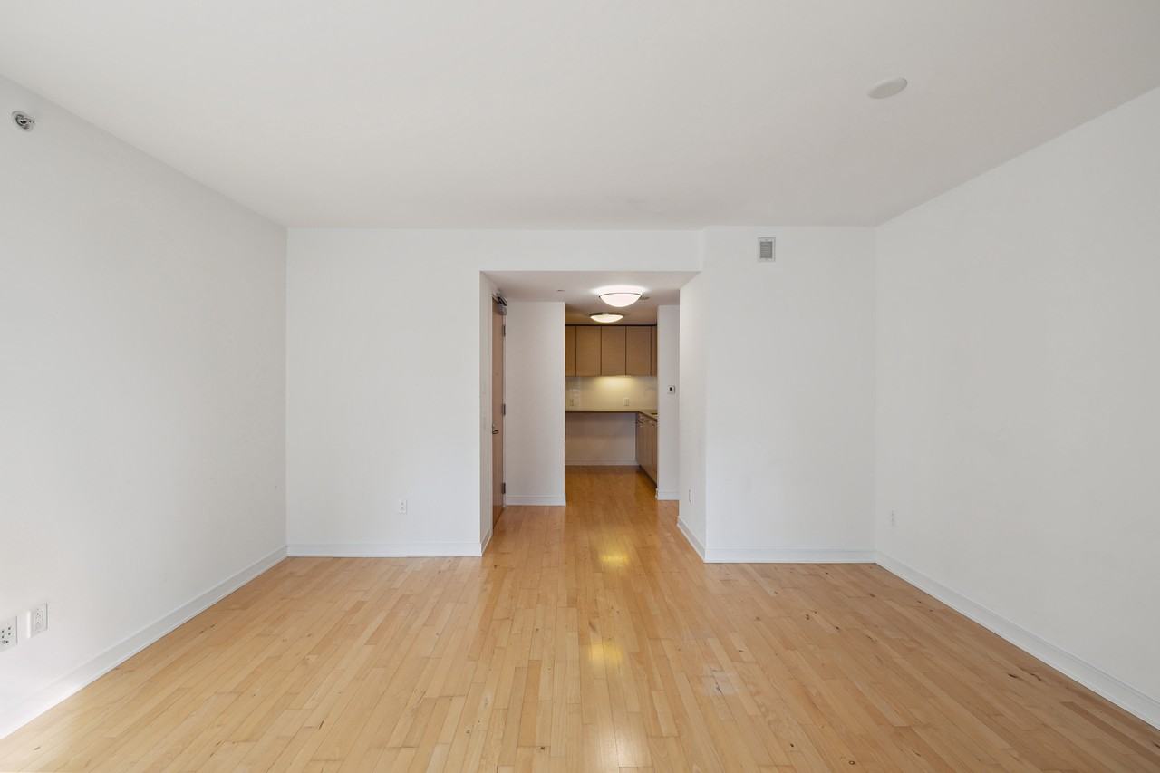 301 Mission Street #11J - Photo 6 of 59