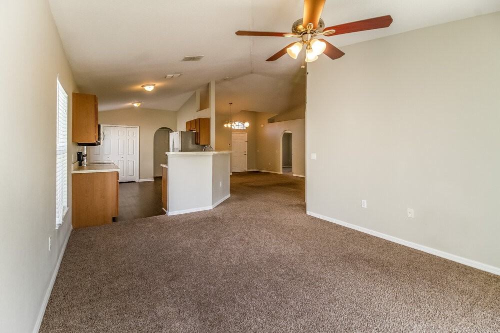 433 Hammerstone Ave - Photo 6 of 16