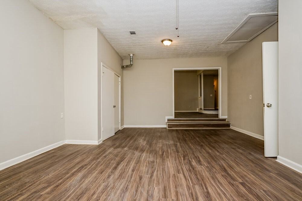 3835 Charlotte Dr - Photo 6 of 16