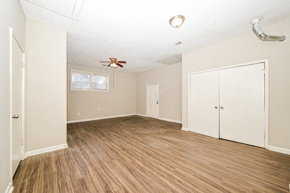 3835 Charlotte Dr - Photo 7 of 16