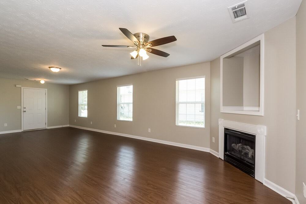 465 Cathedral Dr - Photo 3 of 15