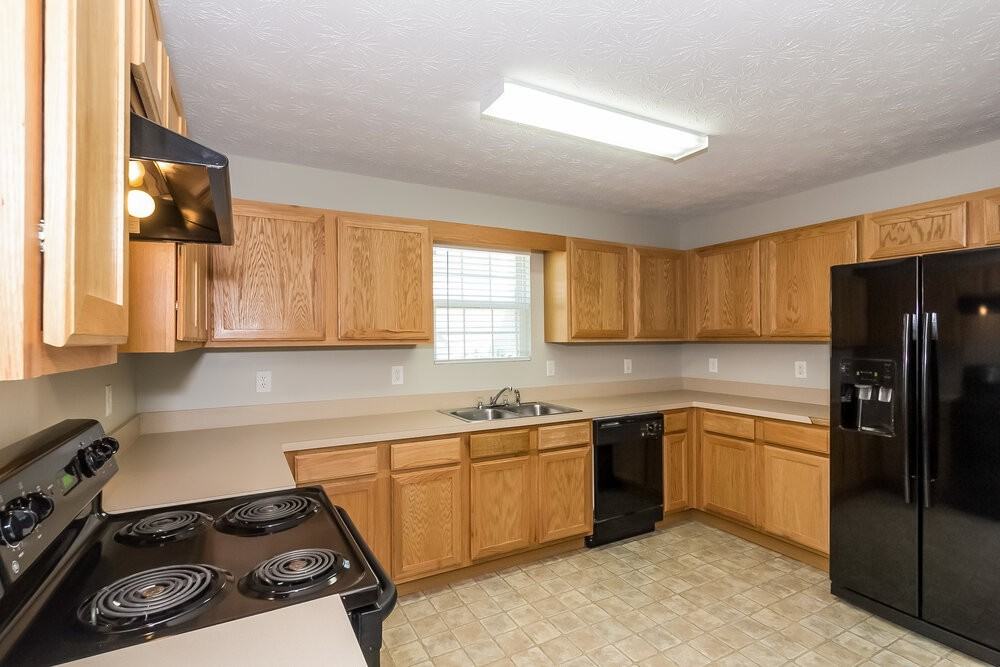 465 Cathedral Dr - Photo 7 of 15