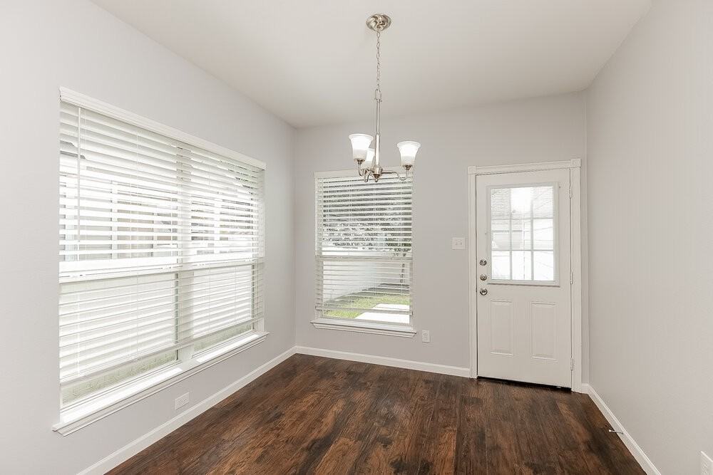 9824 Birch Dr - Photo 5 of 16