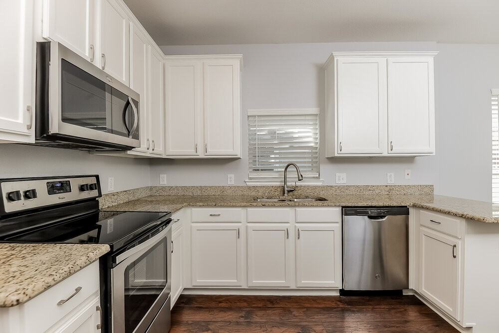 9824 Birch Dr - Photo 7 of 16