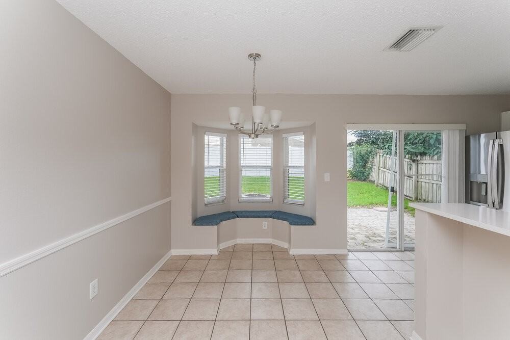 6637 Summer Haven Dr - Photo 7 of 17