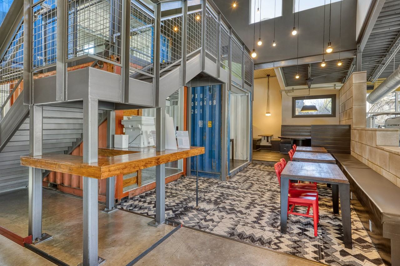 The Thompson | Student Housing - Photo 4 of 32