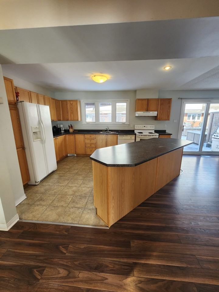 134 Monterey Drive - 1 - Photo 4 of 22