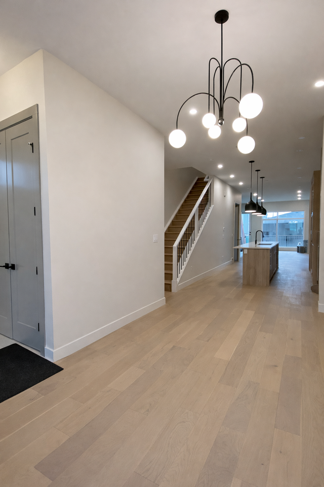 1418 27 St Sw - Photo 5 of 8